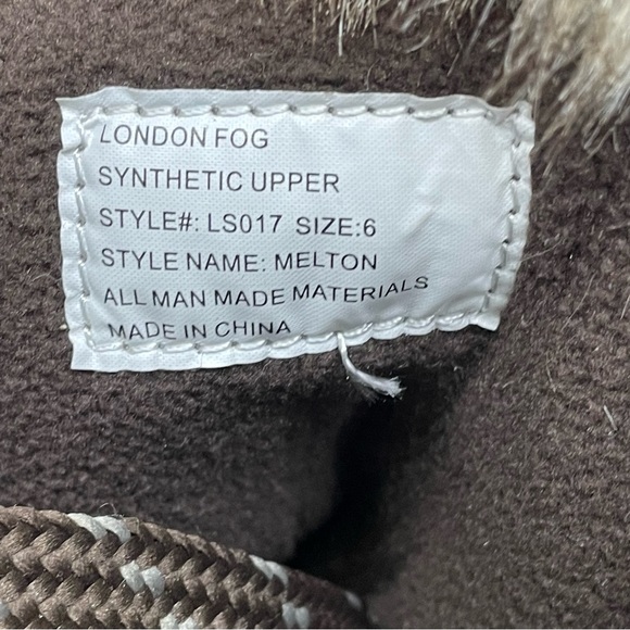 LONDON FOG BROWN LEATHER MID CALF BOOTS FAUX FUR LACE UP CHUNKY Y2K
Size UK 6 - Picture 8 of 8